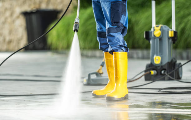 Best Garage Pressure Washing  in Roundup, MT
